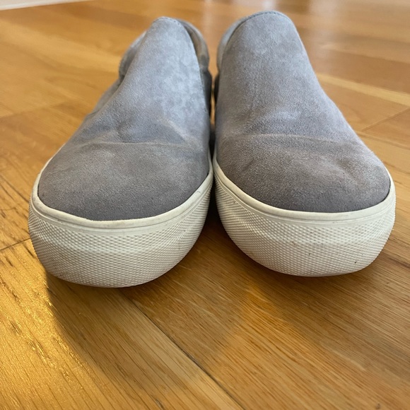 Steve Madden Gill Slip on sneaker in Grey Suede - Picture 4 of 7
